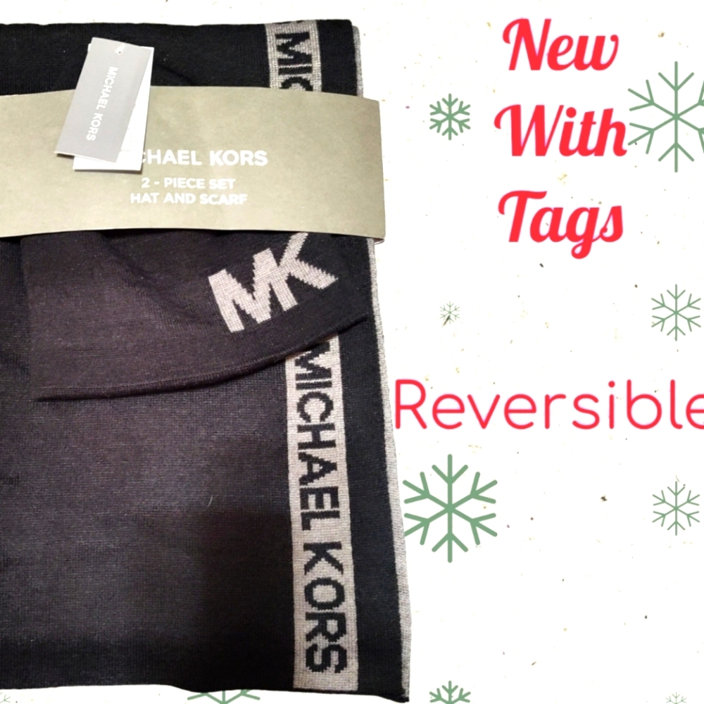 MICHAEL KORS 2 PIECE REVERSIBLE SCARF AND HAT SET NWT